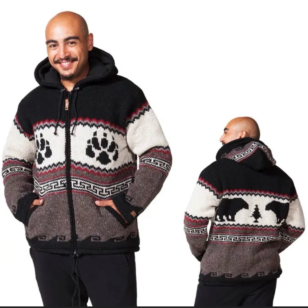 23- NWT Men's Black and White Zip-Up Sweater with Bear and Paw Design